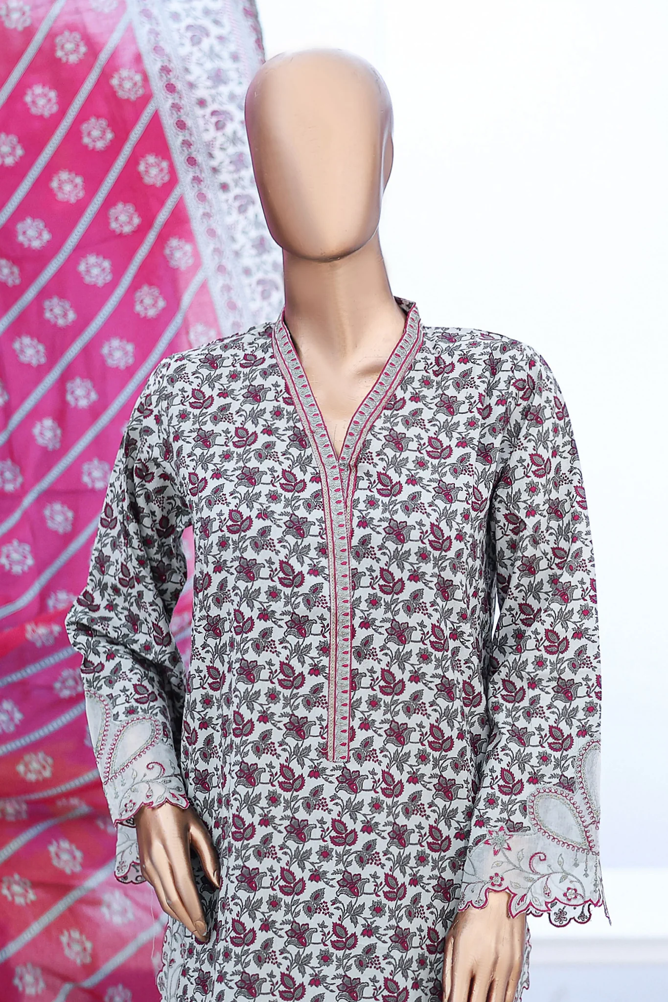 Bin Saeed Stitched 3 Piece Cutworkari Emb Lawn Vol-04 Collection'2024-SM-757-Grey - Image 2