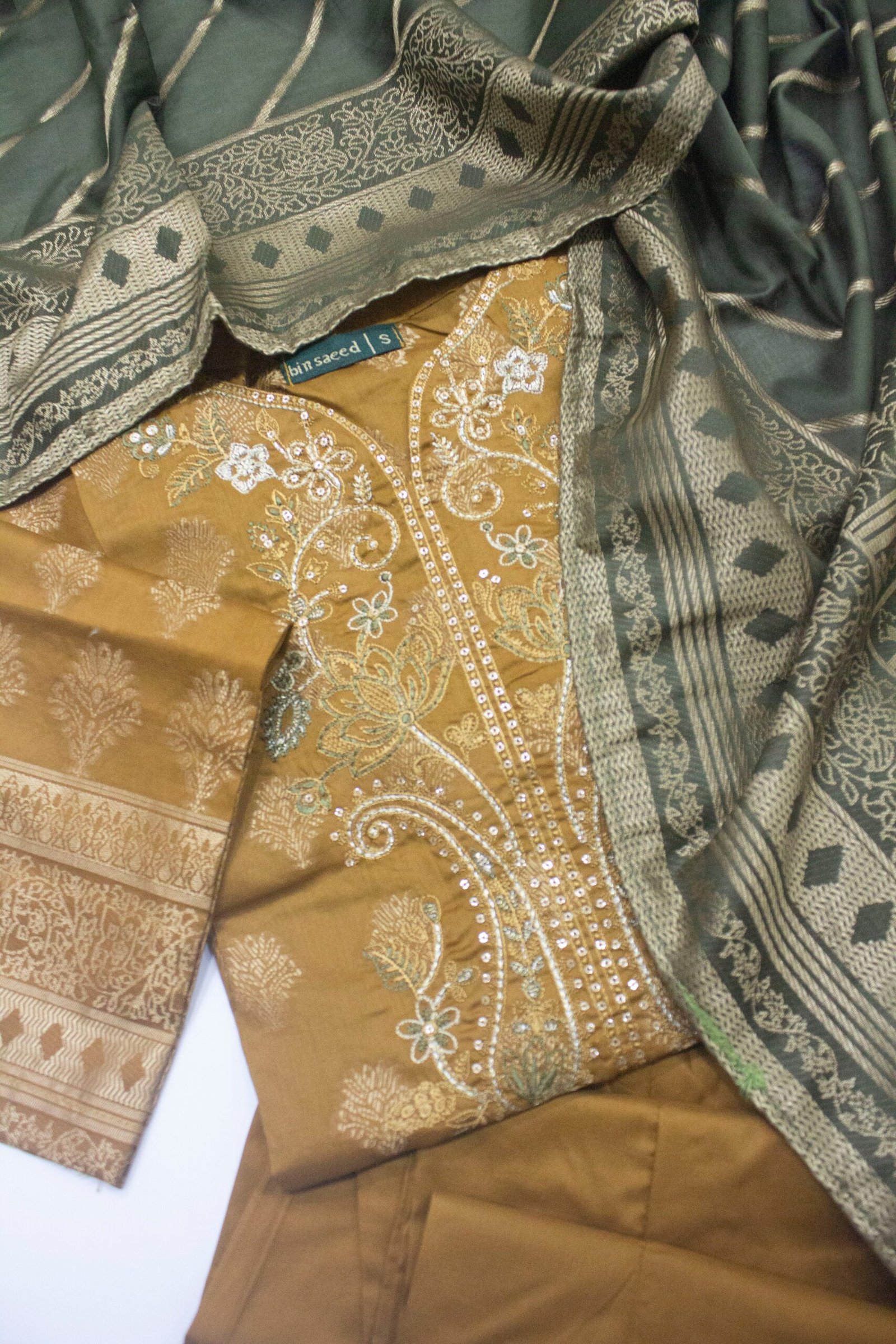 BNS-2314- 3 Piece Jacquard Embroidered Suit - Image 3