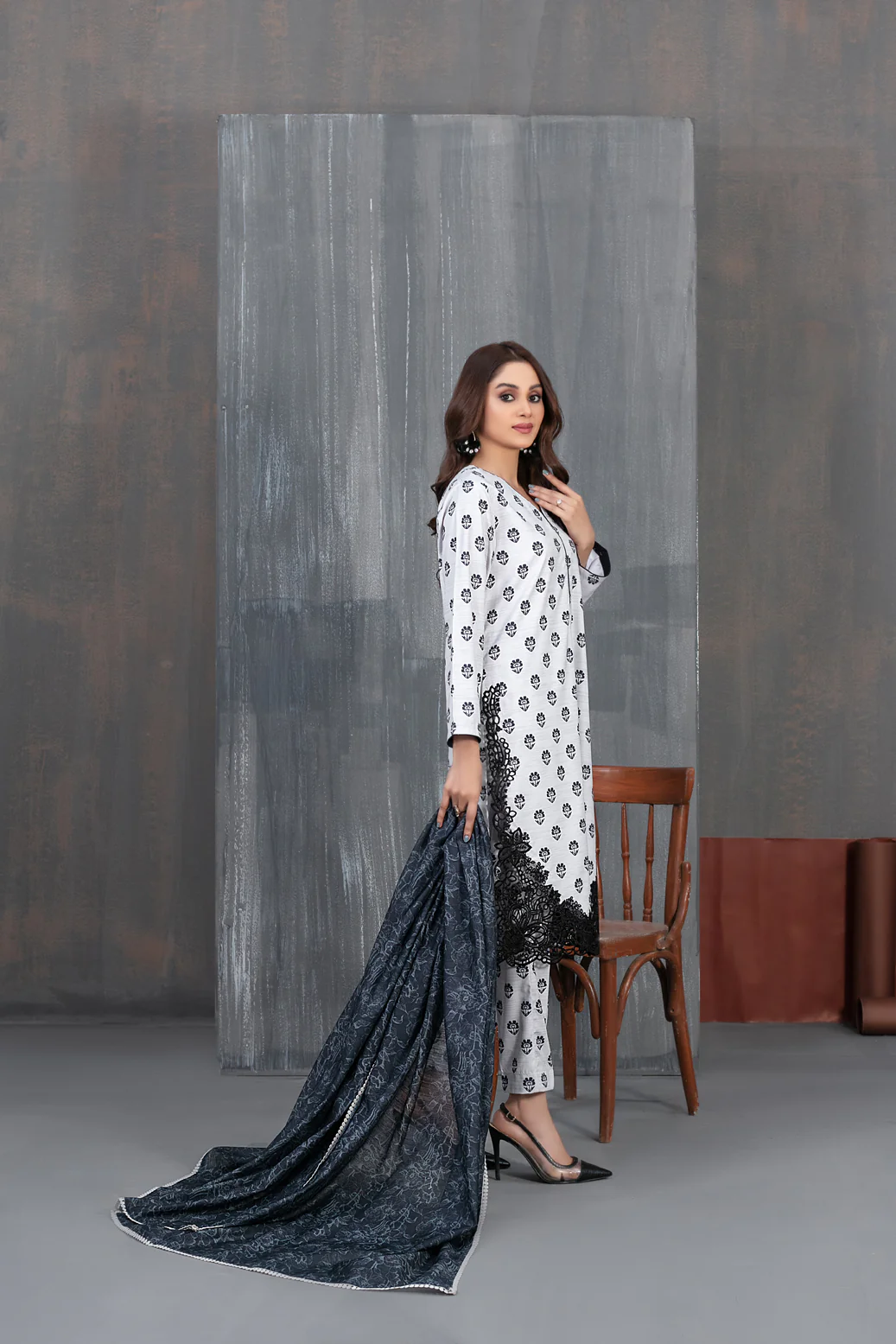 D-1707 - Nevaeh - Image 2