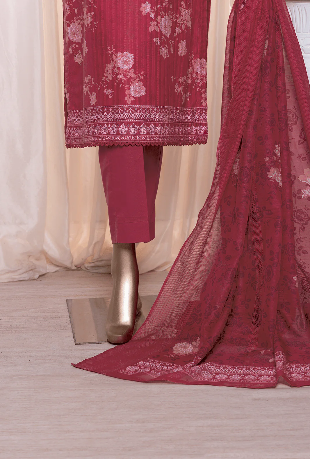 3 Piece Unstitched - Ninokara Digital Printed Lawn Suit - NP-209 - Image 3