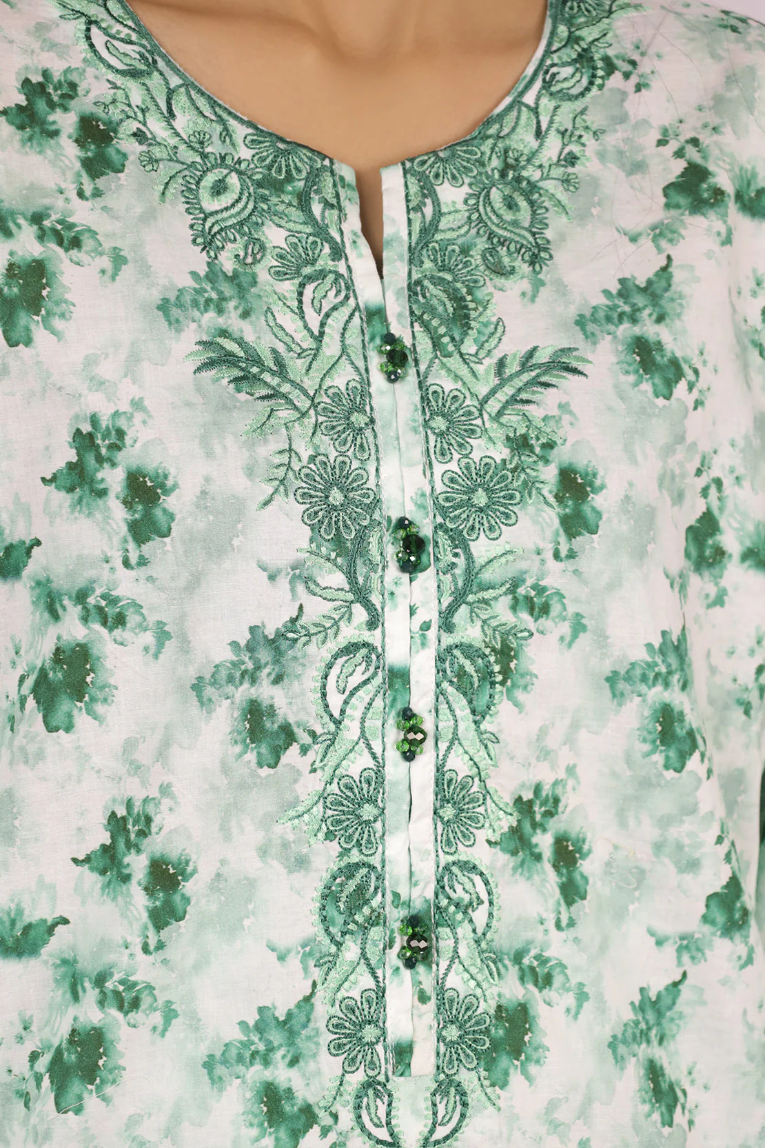 Printed Embroidered Lawn Stitched 3 Piece - Image 4