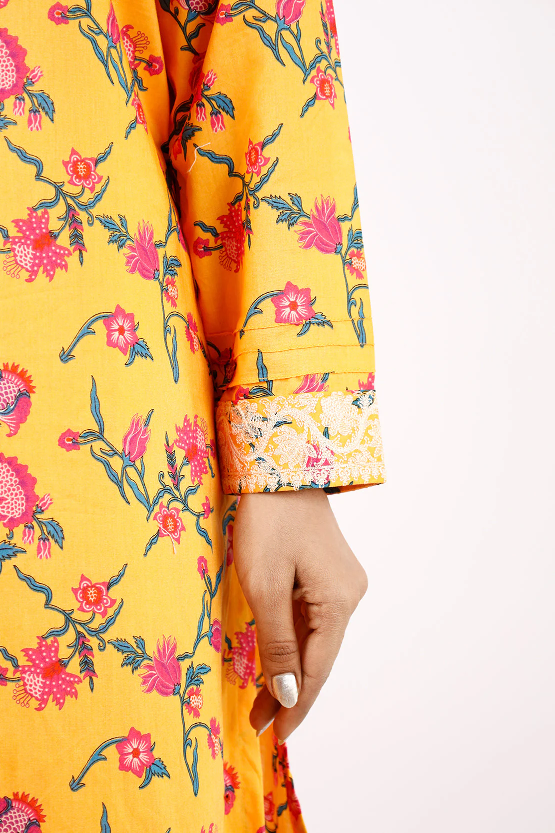 Printed Embroidered Lawn Stitched 3 Piece - Image 6