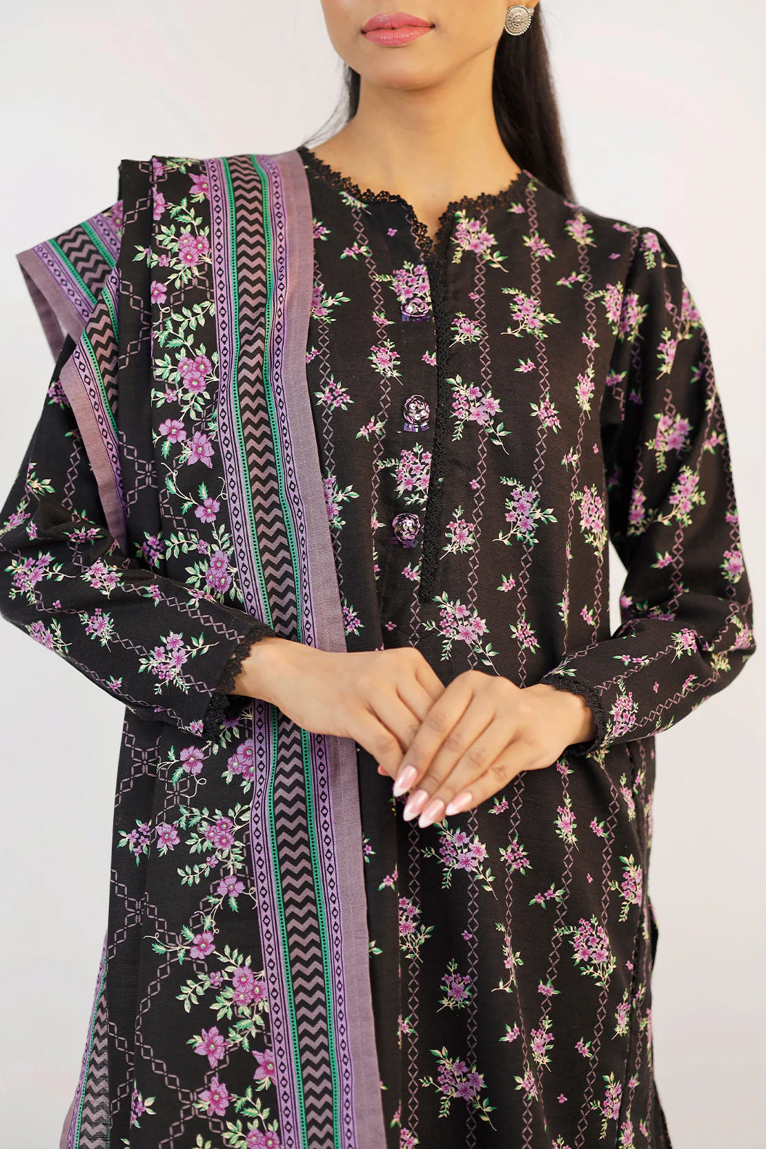 Printed Khaddar Stitched 3 Piece - Image 4