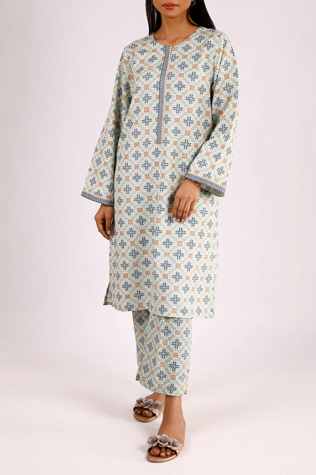 Printed Khaddar Stitched Shirt - Image 2