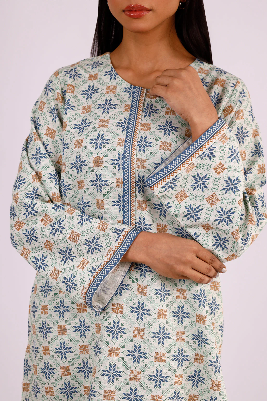 Printed Khaddar Stitched Shirt - Image 3