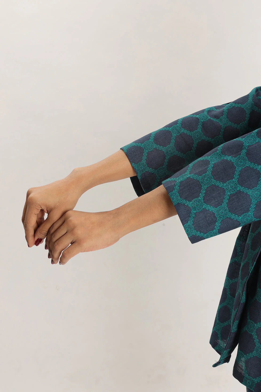 Printed Cotton Khaddar Stitched Shirt - Image 5