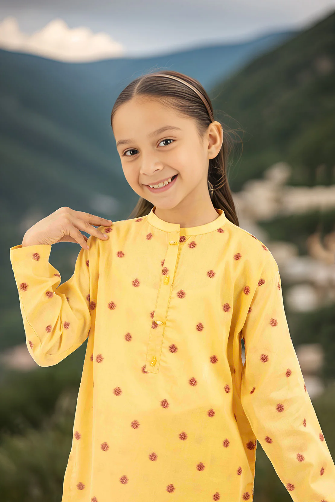 SAYA's Printed Cotton Jacquard Stitched For Mom And Daughter - Image 6