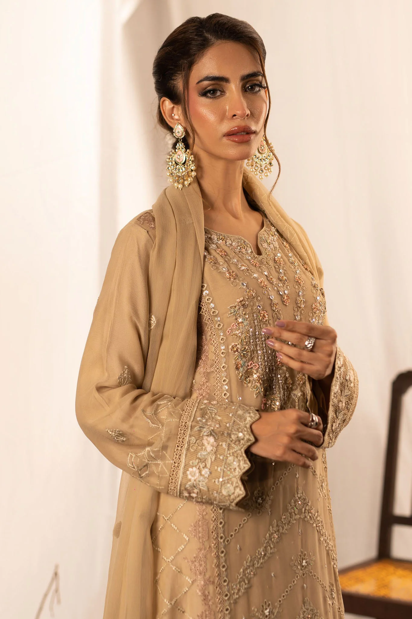 Dastan By Guzel Stitched 3 Piece Luxury Formals Collection'2024-D-01-Zareen - Image 2