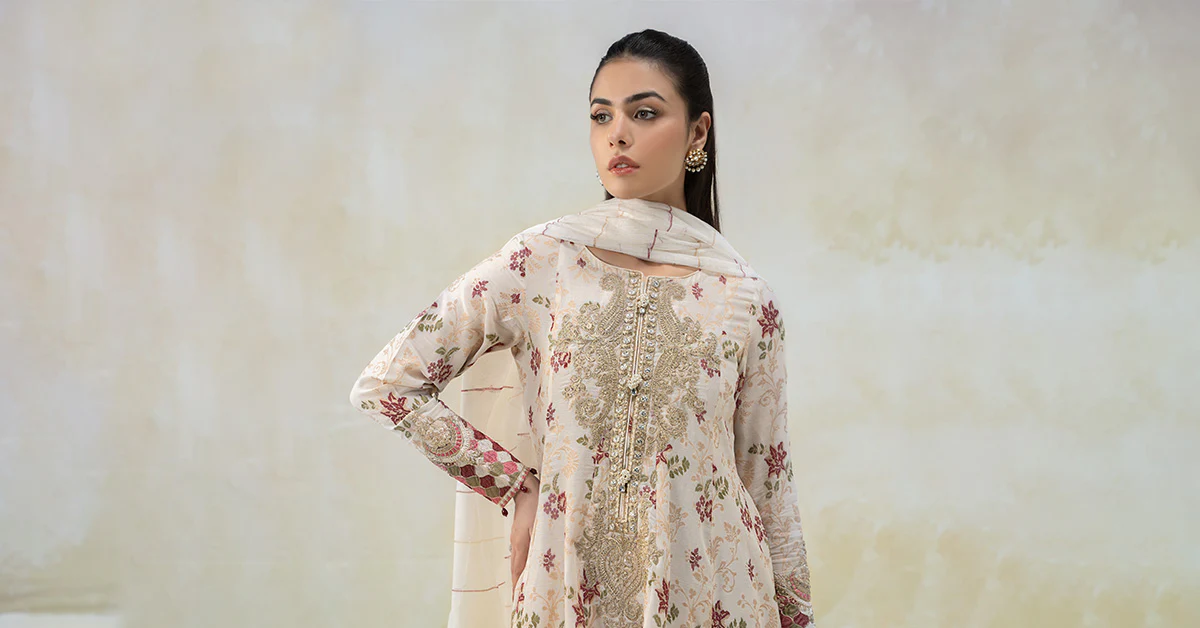 3 Piece Embroidered Suit | DW-EF22-23R1 - Image 7