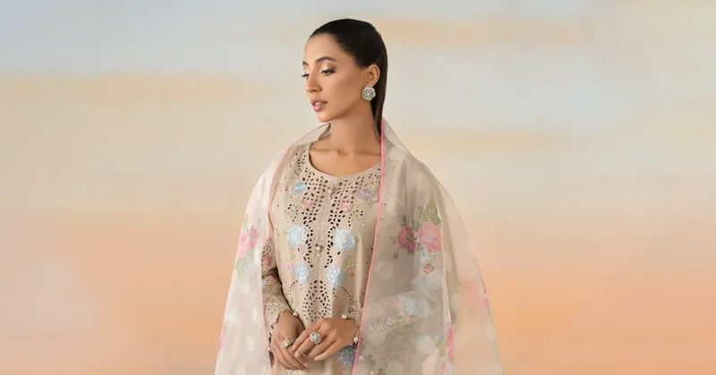 3 Piece Embroidered Lawn Suit | DW-EF25-05 - Image 7