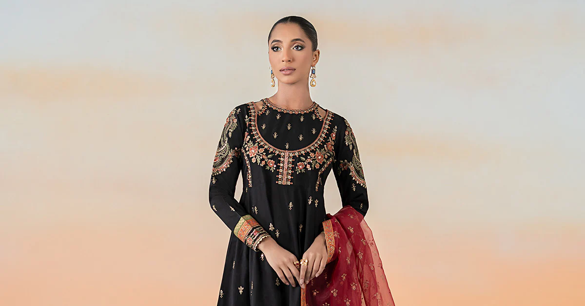 3 Piece Embroidered Lawn Suit | DW-EF25-60 - Image 8
