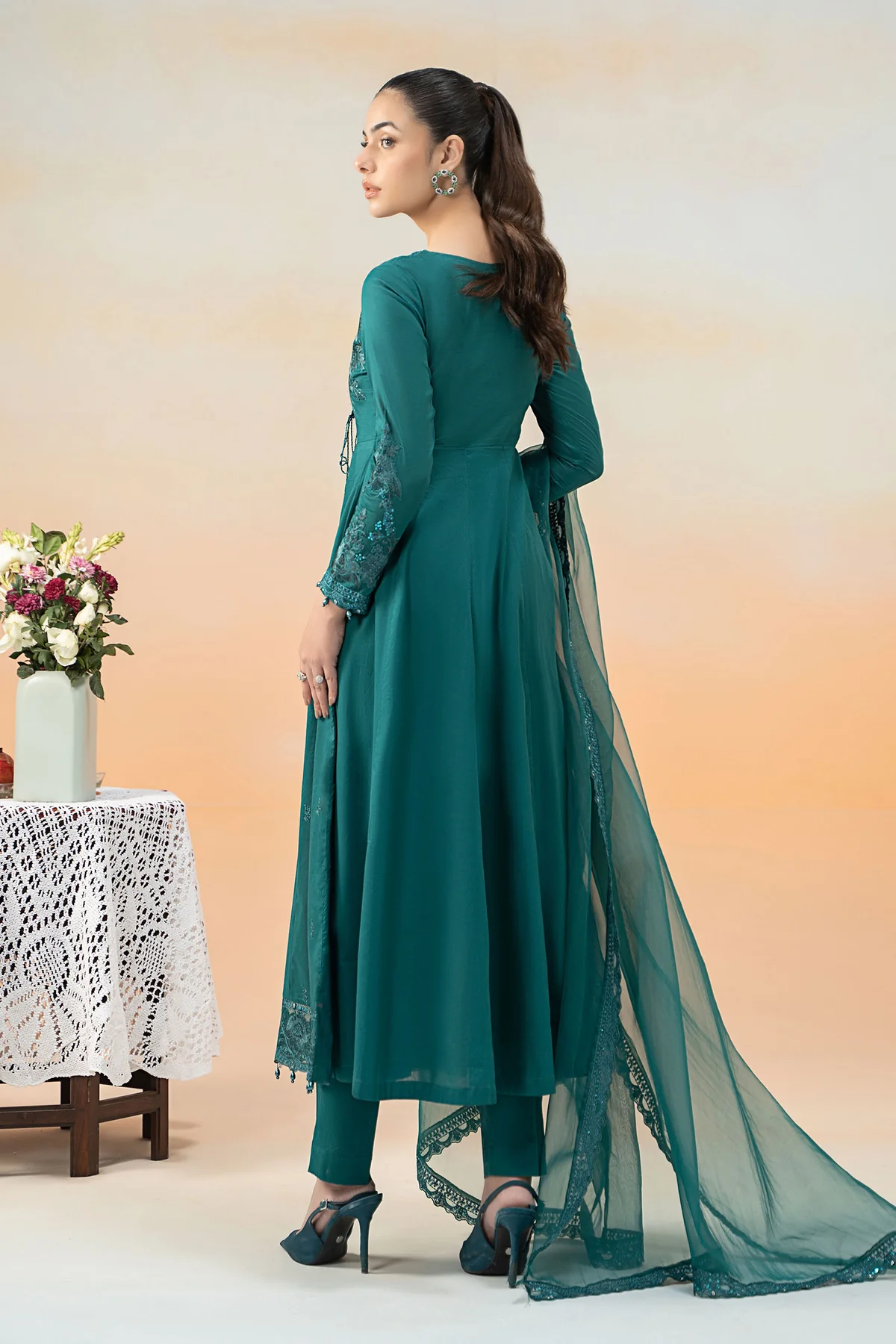 3 Piece Embroidered Lawn Suit | DW-EF25-83 - Image 8