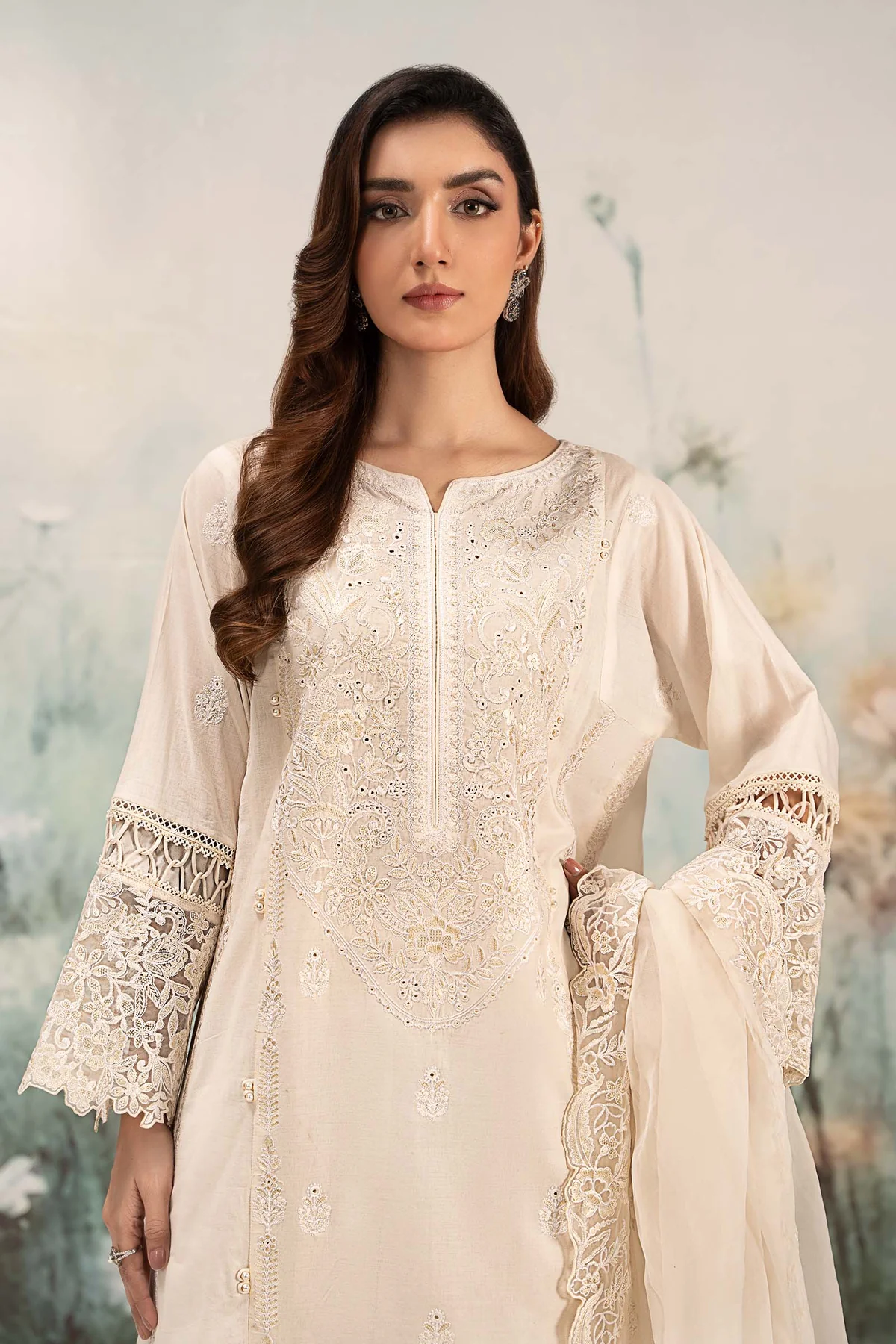 3 Piece Embroidered Lawn Suit | DW-EF25-95 - Image 2