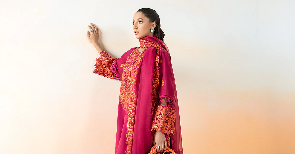 3 Piece Embroidered Lawn Suit | DW-EF25-95 - Image 13