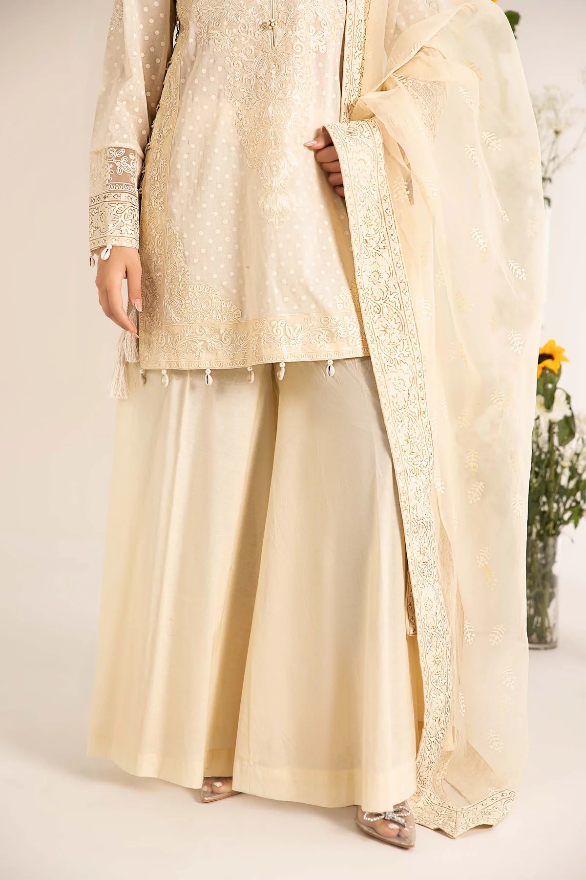 3 Piece Embroidered Lawn Suit | DW-EF25-99 - Image 4