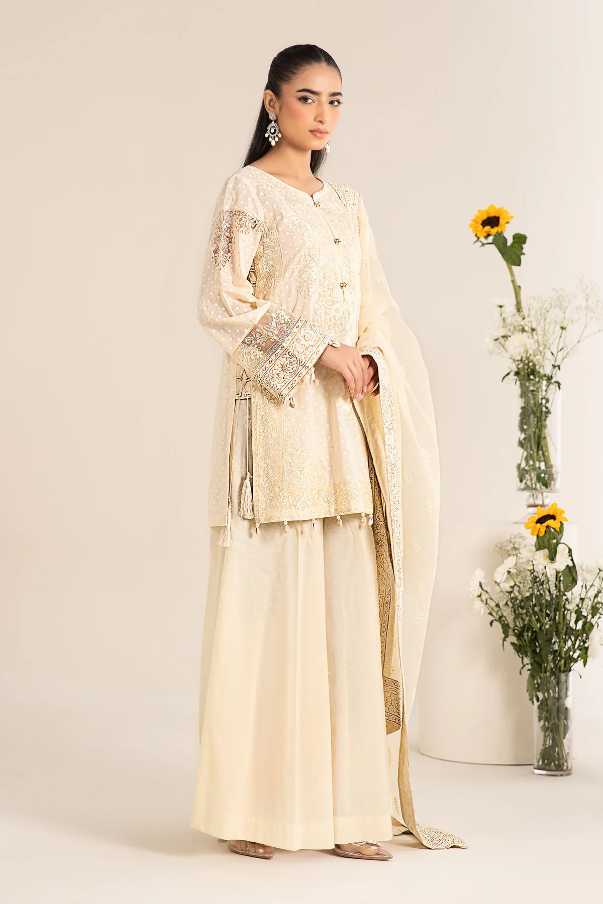 3 Piece Embroidered Lawn Suit | DW-EF25-99 - Image 5