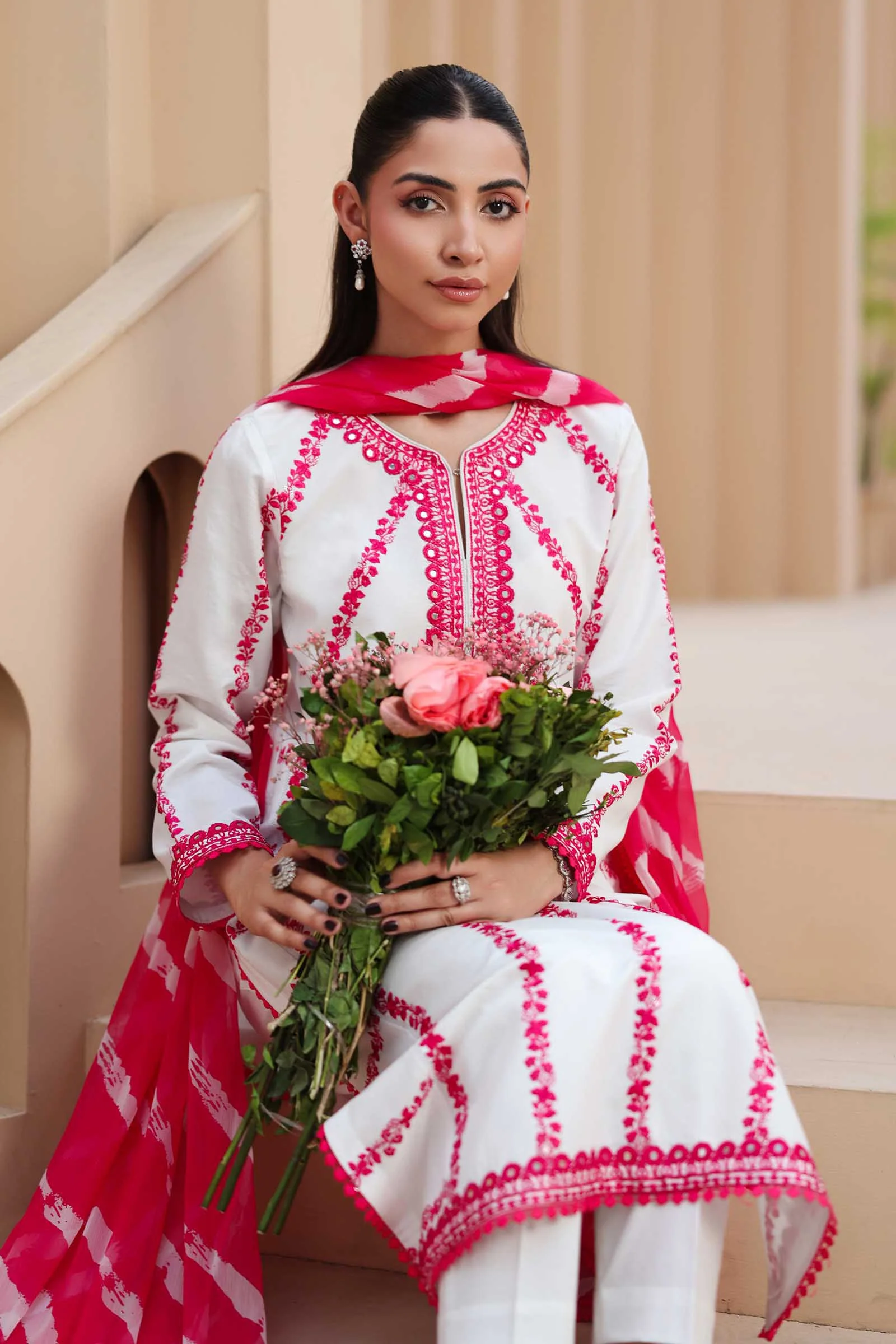 3 Piece Embroidered Lawn Suit | DW-EA25-60 - Image 2