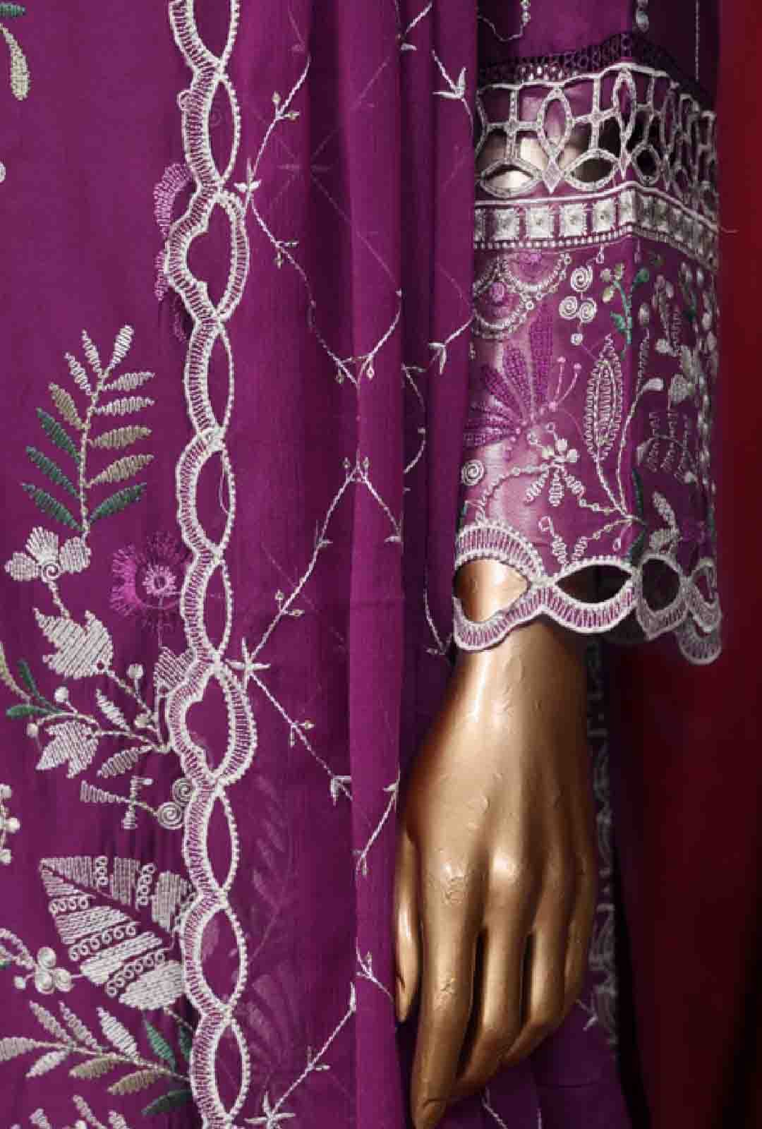 LF-D-39 A- 3 Piece Luxury Embroidered Stitched Suit - Image 5