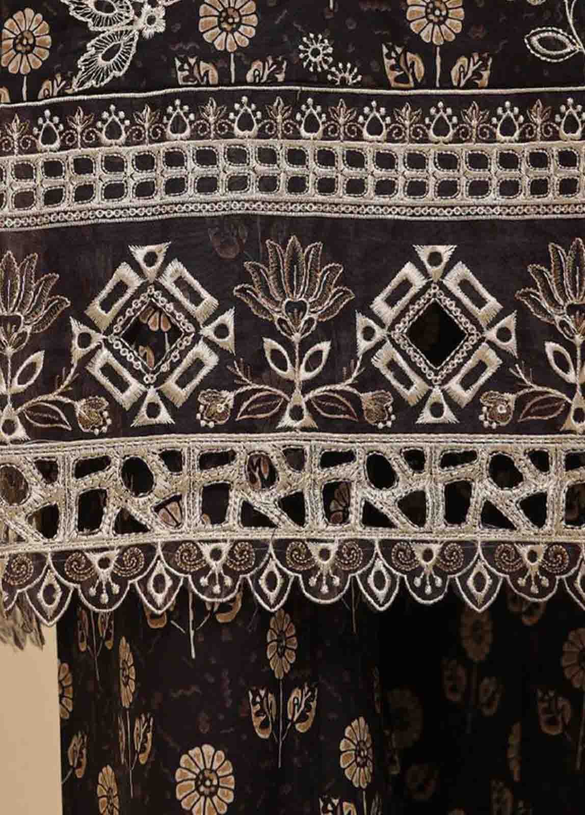 SME-643 -3 Piece Embroidered Stitched Suit - Image 3