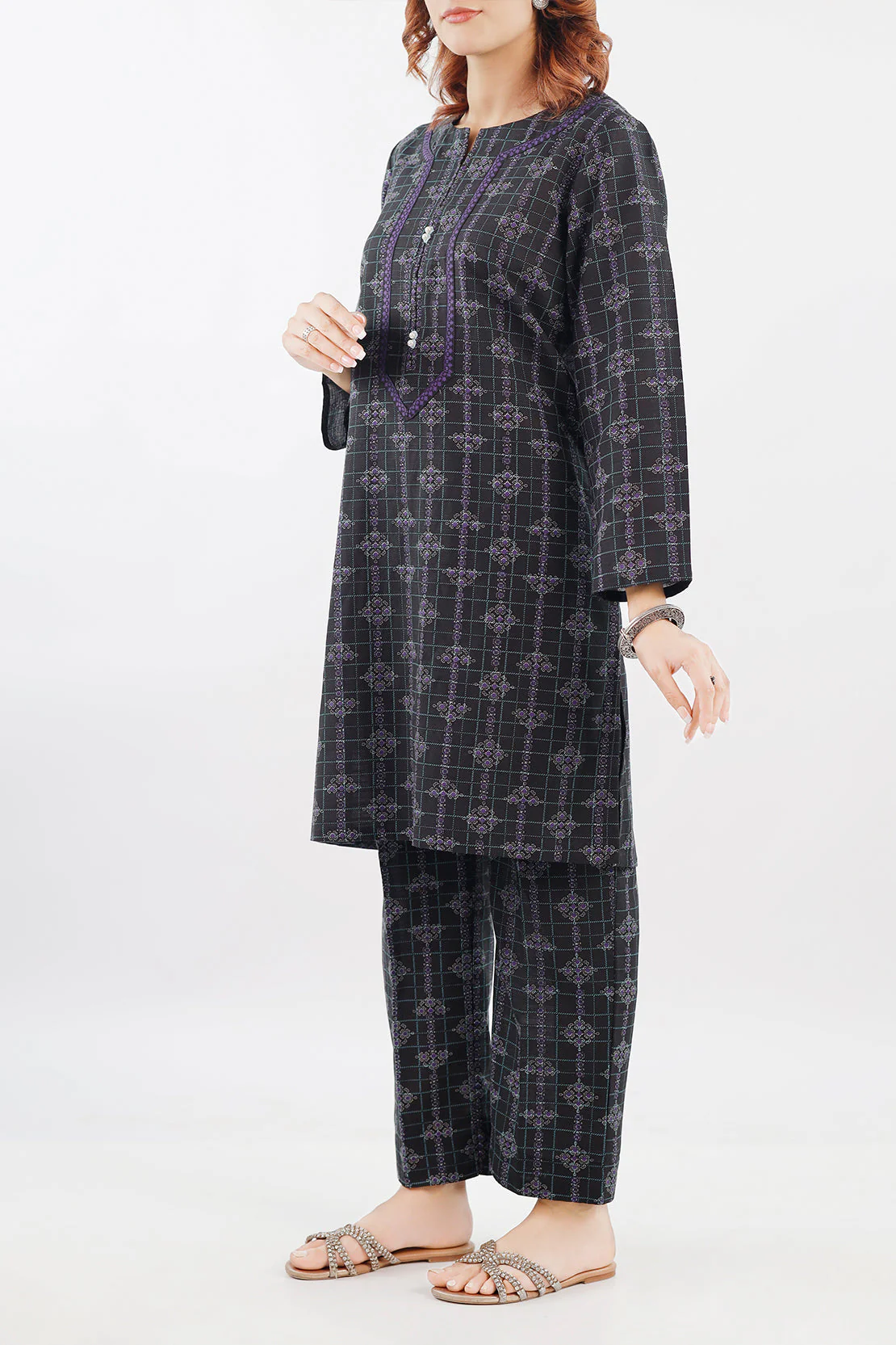 Printed Khaddar Stitched 2 Piece (Shirt/Trouser) - Image 2