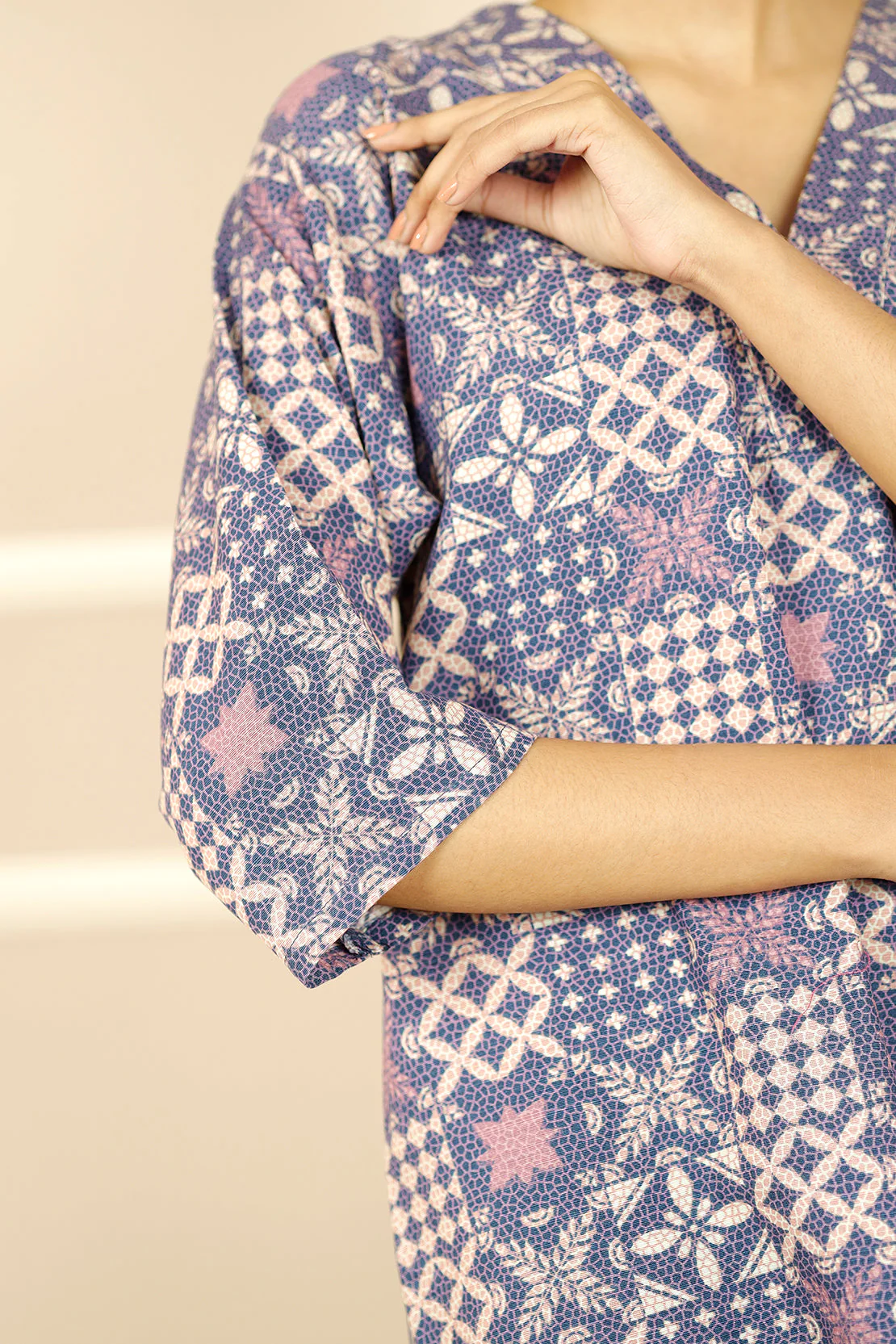 Printed Khaddar Stitched 2 Piece (Shirt/Trouser) - Image 5