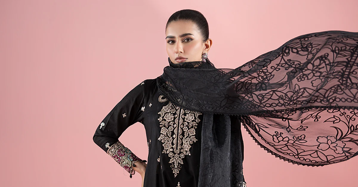 3 Piece Embroidered Lawn Suit | DW-EA25-08 - Image 8