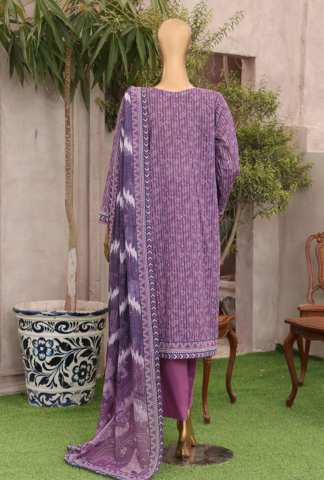 Magic In Prints by HZ Textiles Digital Printed Lawn Suit Unstitched 3 Piece MPC-568 Vol 03 - Summer Collection - Image 2