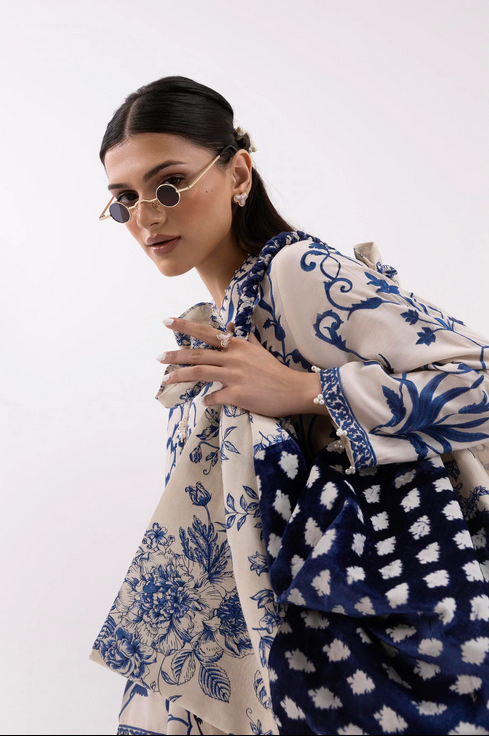 Stitched Embroidered Raw Silk Suit - Image 4