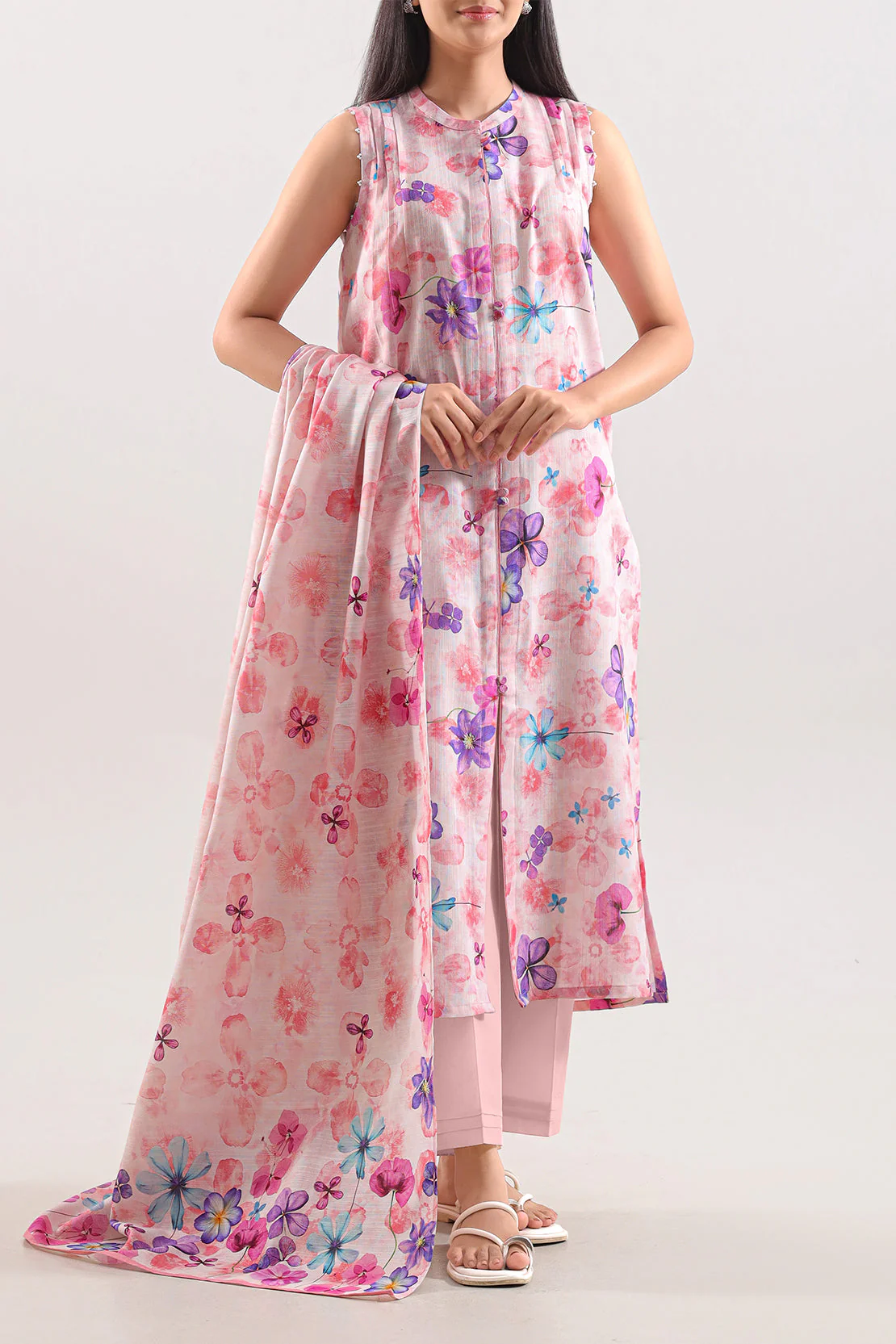 Unstitched Printed 3 Piece – in Lawn & Khaddar