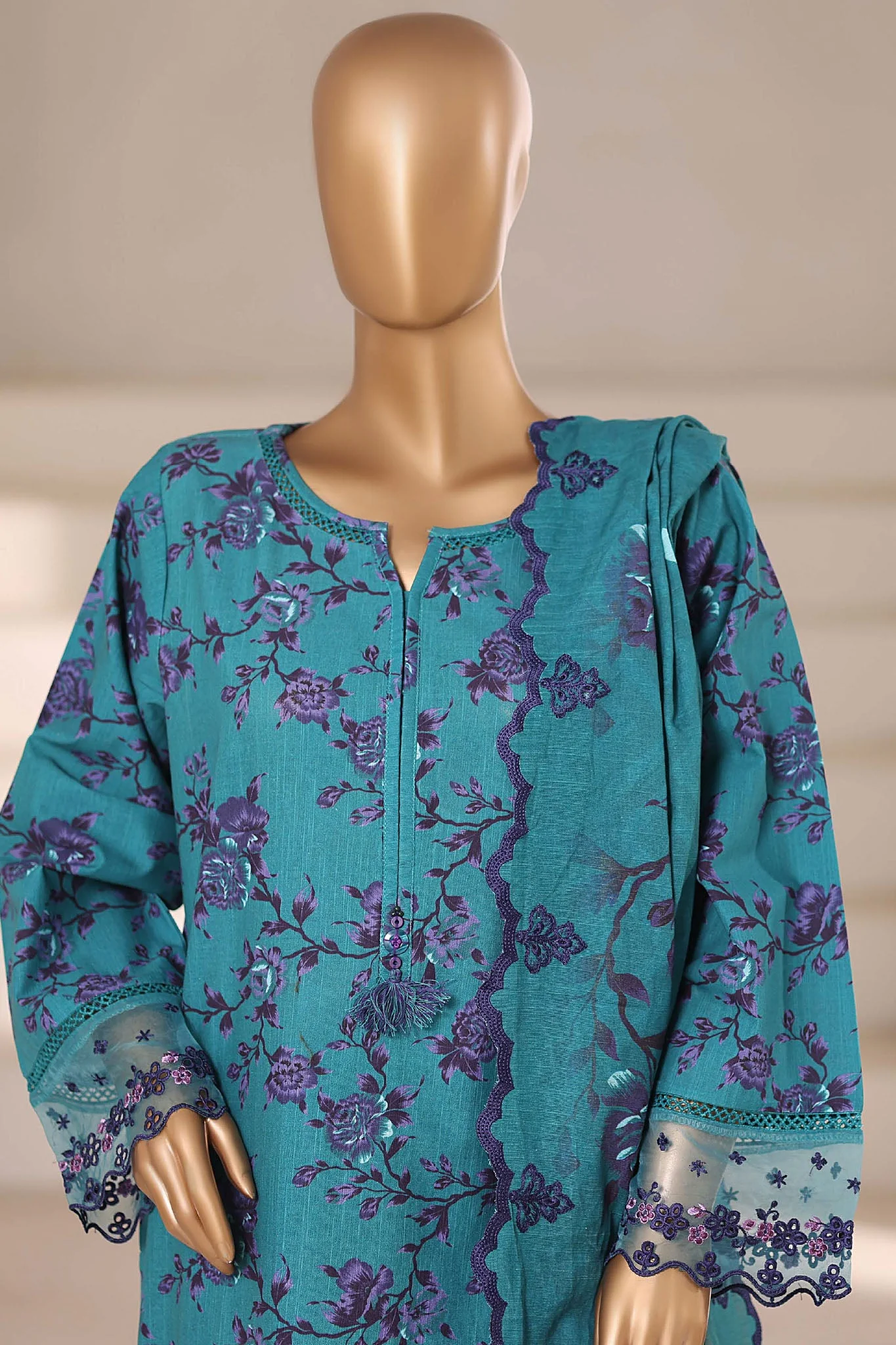 Signature By Sada Bahar Stitched 3 Piece Emb Khaddar Winter Collection'2025-SK-531-Sea Green